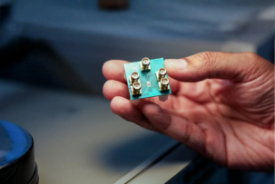 Wissenschaftler Entwickelten Einen Neuen, Schnelleren und Leistungsfähigeren Mikrowellen-Chip
